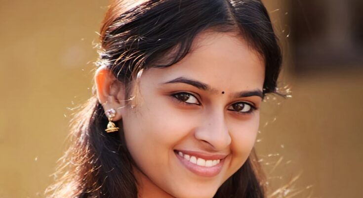 അച്ഛാ! ഇത് അച്ഛന്റെ കയ്യിൽ ഇരിക്കട്ടെ.  എന്താ മോളെ ഇത്?  എനിക്ക് കിട്ടിയ ആദ്യത്തെ ശമ്പളം.